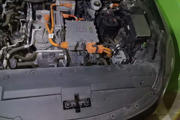 Used Hongqi E-QM5 2022 431 km Charge & Enjoy Edition Engine Bay Left