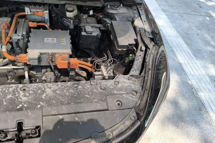 Used Hongqi E-QM5 2022 431 km Charge & Enjoy Edition Engine Bay Left