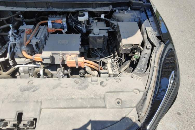 Used Hongqi E-QM5 2022 431 km Charge & Enjoy Edition Engine Bay Left