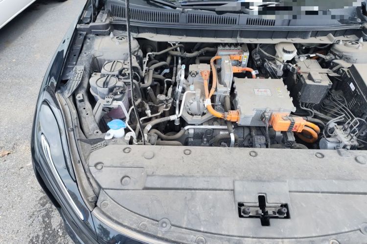 Used Hongqi E-QM5 2022 431 km Charge & Enjoy Edition Engine Bay Right