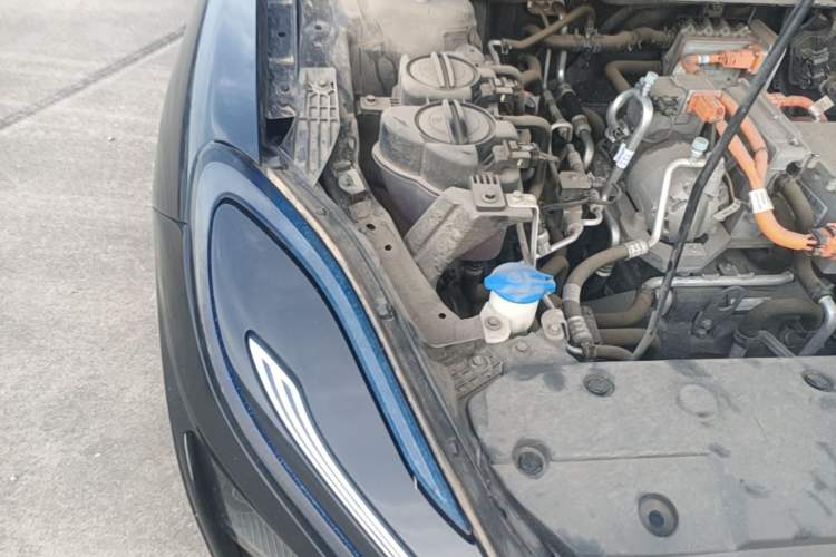 Used Hongqi E-QM5 2022 431 km Charge & Enjoy Edition Engine Bay Right