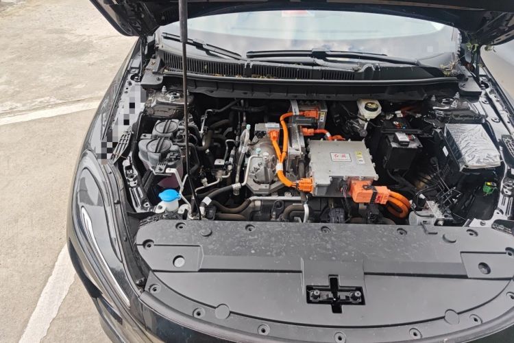 Used Hongqi E-QM5 2022 431 km Charge & Enjoy Edition Engine Bay Right
