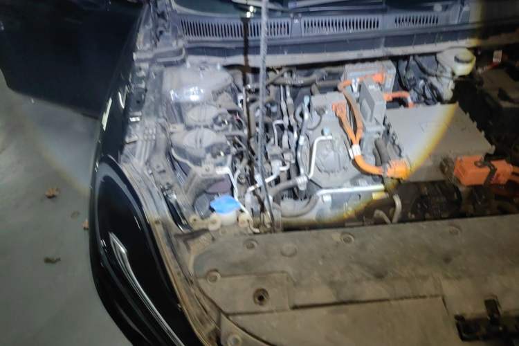 Used Hongqi E-QM5 2022 431 km Charge & Enjoy Edition Engine Bay Right