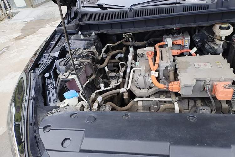 Used Hongqi E-QM5 2022 431 km Charge & Enjoy Edition Engine Bay Right