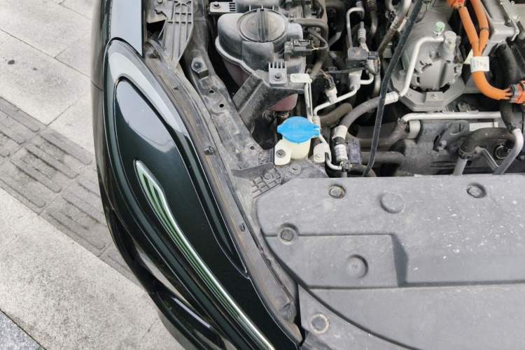 Used Hongqi E-QM5 2022 431 km Charge & Enjoy Edition Engine Bay Right