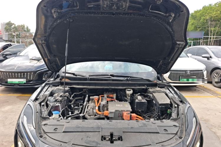 Used Hongqi E-QM5 2022 431 km Charge & Enjoy Edition Engine Bay