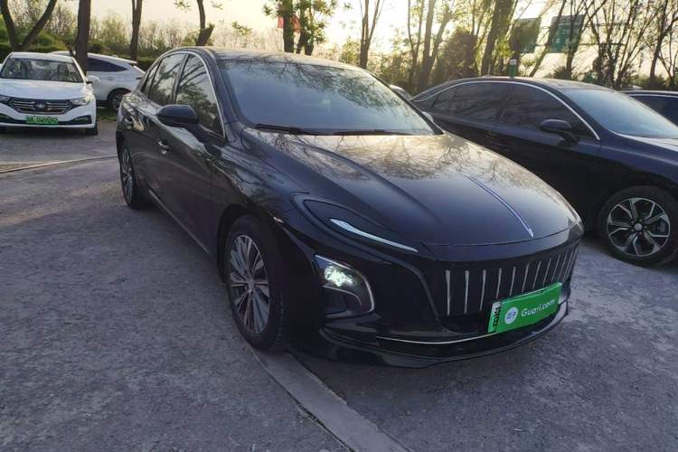Used Hongqi E-QM5 2022 431 km Charge & Enjoy Edition Exterior 1