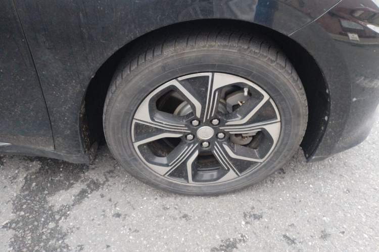 Used Hongqi E-QM5 2022 431 km Charge & Enjoy Edition Exterior 1