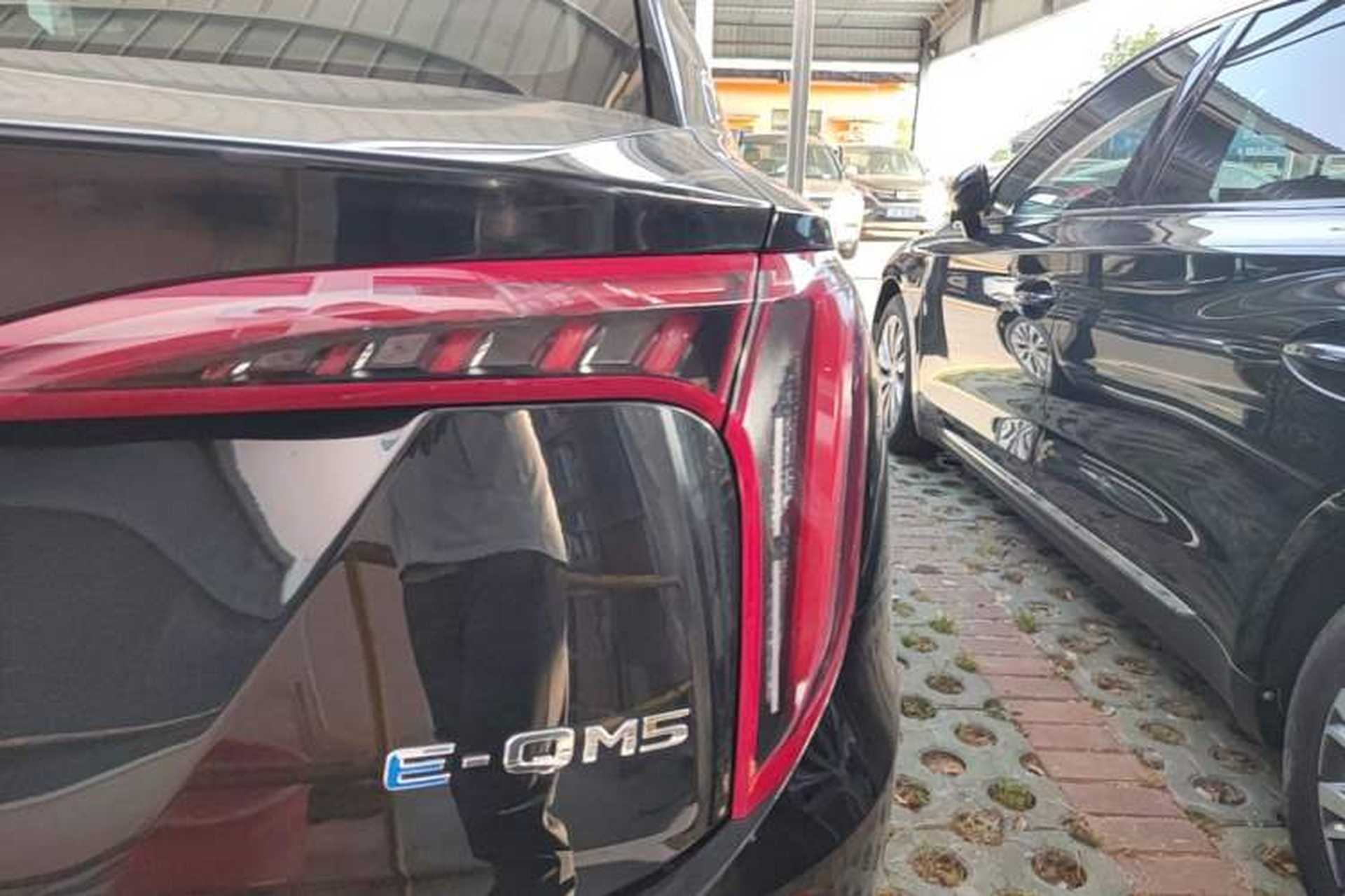 Used Hongqi E-QM5 2022 431 km Charge & Enjoy Edition Exterior 1