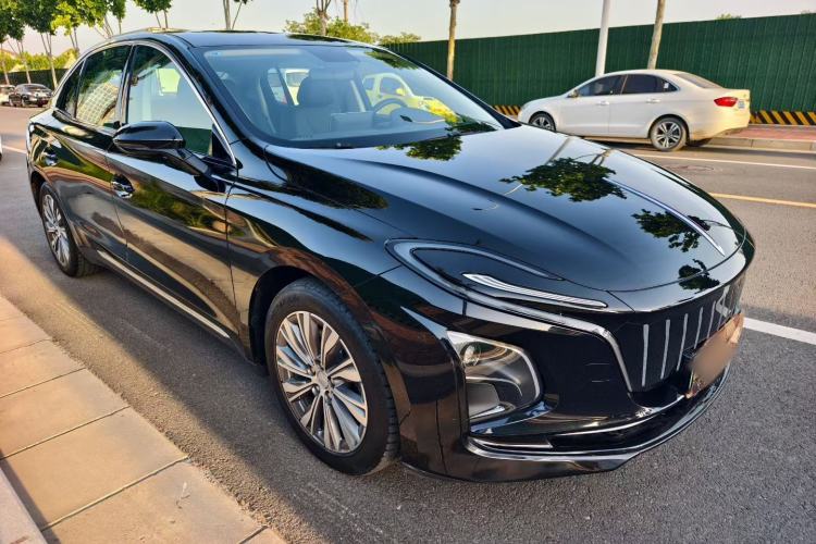 Used Hongqi E-QM5 2022 431 km Charge & Enjoy Edition Exterior 2