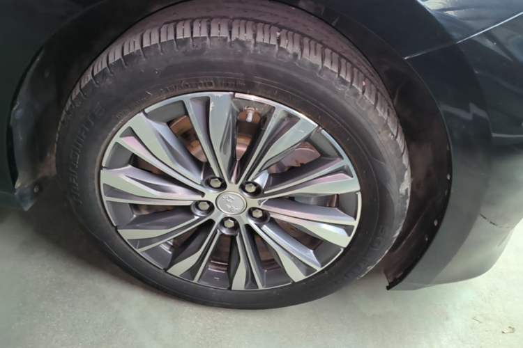 Used Hongqi E-QM5 2022 431 km Charge & Enjoy Edition Exterior 4