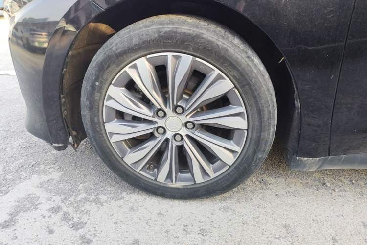 Used Hongqi E-QM5 2022 431 km Charge & Enjoy Edition Exterior 4