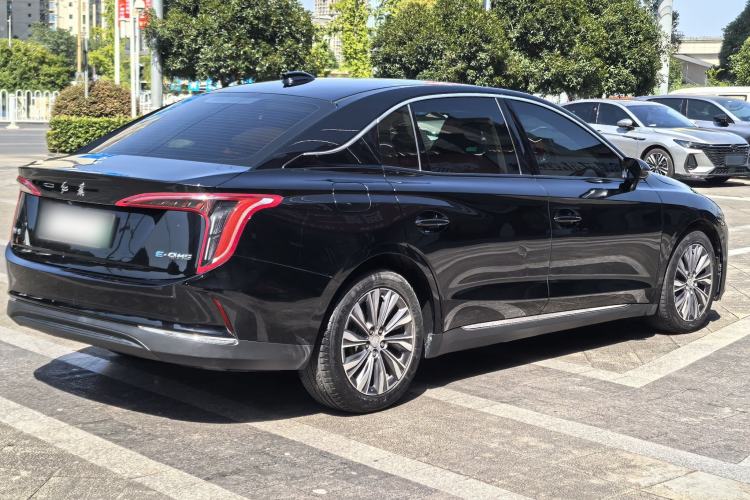 Used Hongqi E-QM5 2022 431 km Charge & Enjoy Edition Exterior 4