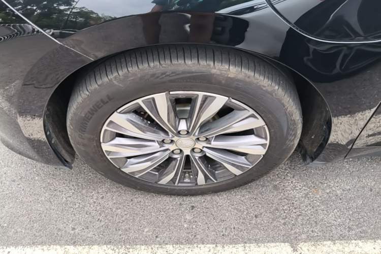 Used Hongqi E-QM5 2022 431 km Charge & Enjoy Edition Exterior 4