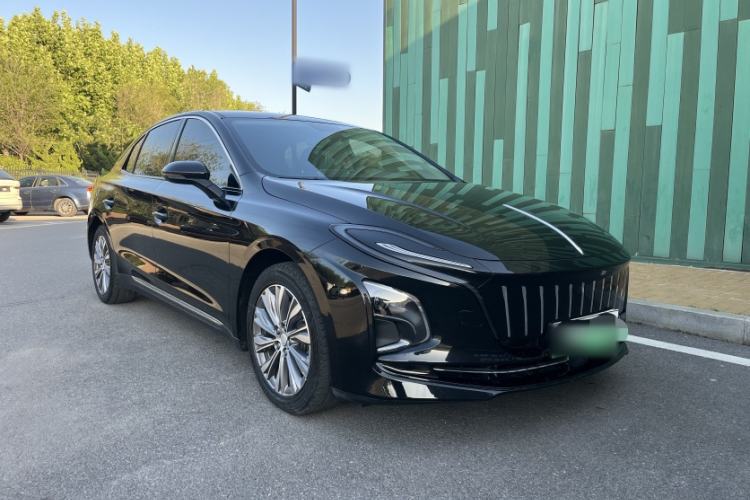 Used Hongqi E-QM5 2022 431 km Charge & Enjoy Edition Exterior 4