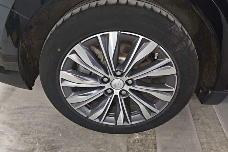 Used Hongqi E-QM5 2022 431 km Charge & Enjoy Edition Exterior 5