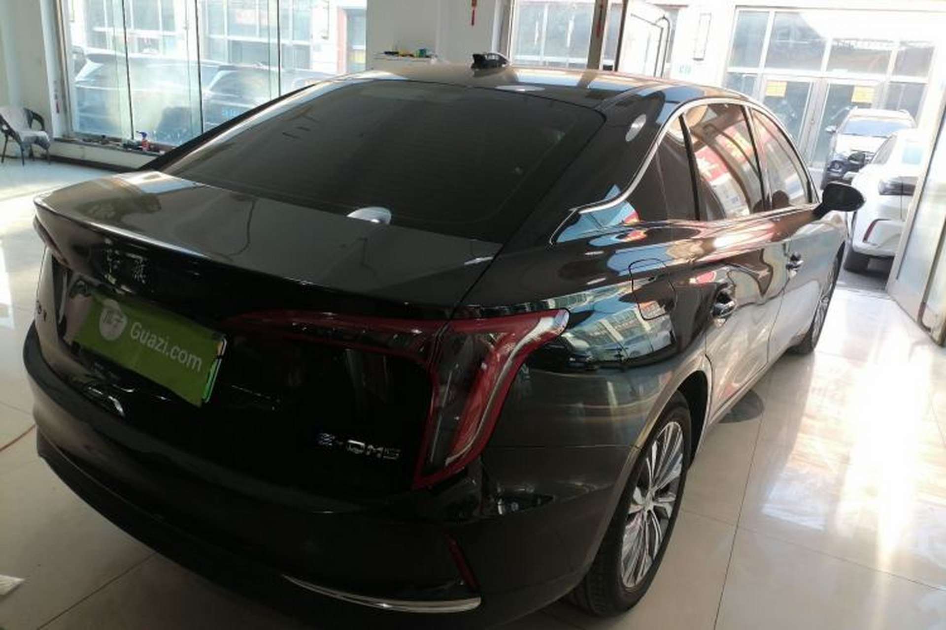 Used Hongqi E-QM5 2022 431 km Charge & Enjoy Edition Exterior 5