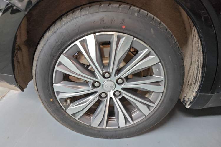 Used Hongqi E-QM5 2022 431 km Charge & Enjoy Edition Exterior 5