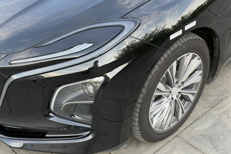 Used Hongqi E-QM5 2022 431 km Charge & Enjoy Edition Exterior 5
