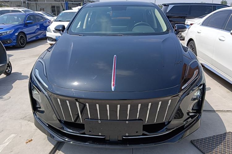 Used Hongqi E-QM5 2022 431 km Charge & Enjoy Edition Front