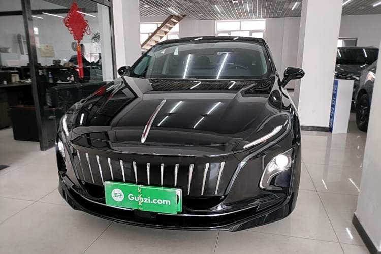 Used Hongqi E-QM5 2022 431 km Charge & Enjoy Edition Front