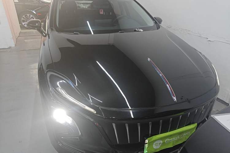 Used Hongqi E-QM5 2022 431 km Charge & Enjoy Edition Front