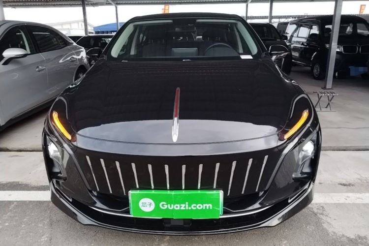Used Hongqi E-QM5 2022 431 km Charge & Enjoy Edition Front