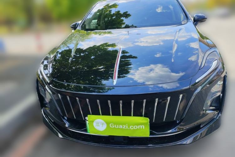 Used Hongqi E-QM5 2022 431 km Charge & Enjoy Edition Front
