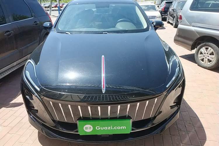 Used Hongqi E-QM5 2022 431 km Charge & Enjoy Edition Front