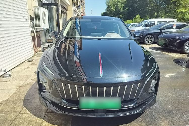 Used Hongqi E-QM5 2022 431 km Charge & Enjoy Edition Front
