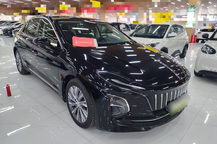 Used Hongqi E-QM5 2022 431 km Charge & Enjoy Edition Front Right 45 Deg
