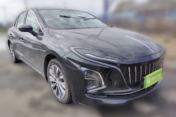 Used Hongqi E-QM5 2022 431 km Charge & Enjoy Edition Front Right 45 Deg
