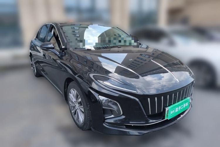 Used Hongqi E-QM5 2022 431 km Charge & Enjoy Edition Front Right 45 Deg