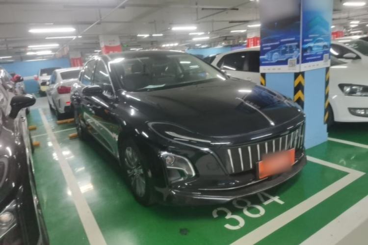 Used Hongqi E-QM5 2022 431 km Charge & Enjoy Edition Front Right 45 Deg