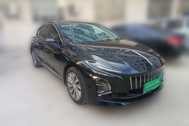Used Hongqi E-QM5 2022 431 km Charge & Enjoy Edition Front Right 45 Deg