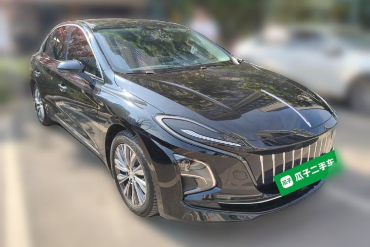 Used Hongqi E-QM5 2022 431 km Charge & Enjoy Edition Front Right 45 Deg