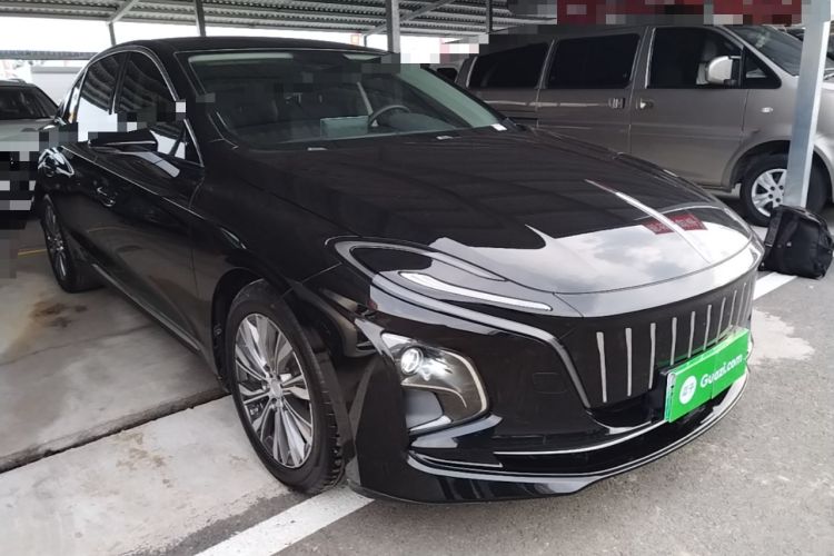 Used Hongqi E-QM5 2022 431 km Charge & Enjoy Edition Front Right 45 Deg