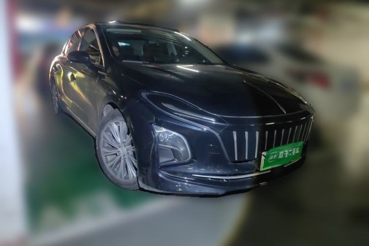 Used Hongqi E-QM5 2022 431 km Charge & Enjoy Edition Front Right 45 Deg
