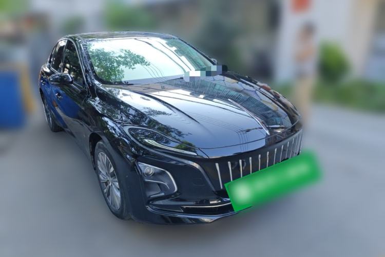 Used Hongqi E-QM5 2022 431 km Charge & Enjoy Edition Front Right 45 Deg