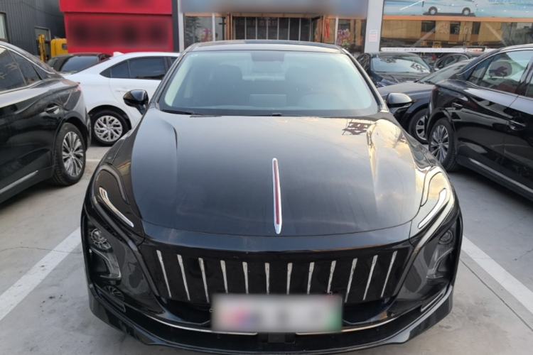 Used Hongqi E-QM5 2022 431 km Charge & Enjoy Edition Front