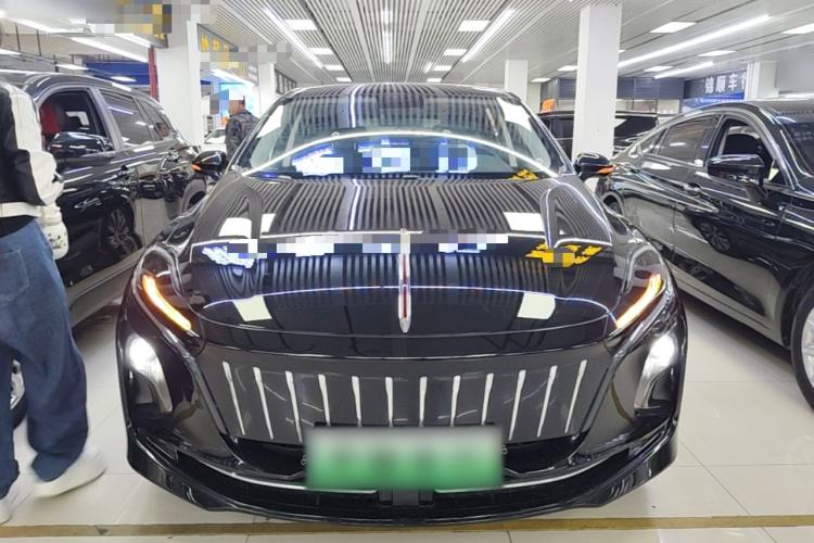 Used Hongqi E-QM5 2022 431 km Charge & Enjoy Edition Front