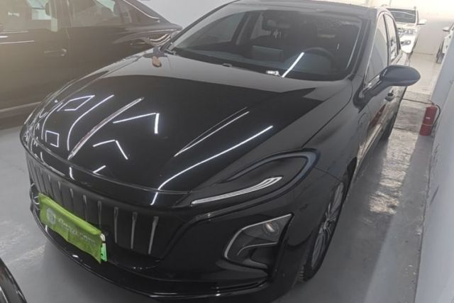 Used Hongqi E-QM5 2022 431 km Charge & Enjoy Edition