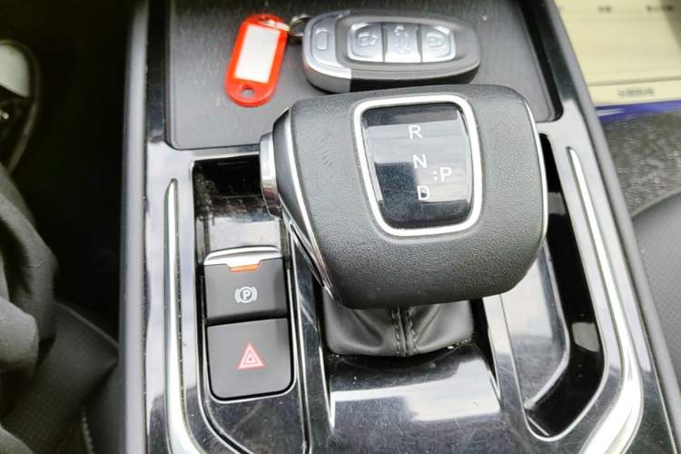 Used Hongqi E-QM5 2022 431 km Charge & Enjoy Edition Gear Lever
