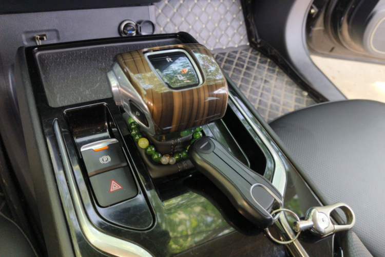 Used Hongqi E-QM5 2022 431 km Charge & Enjoy Edition Gear Lever