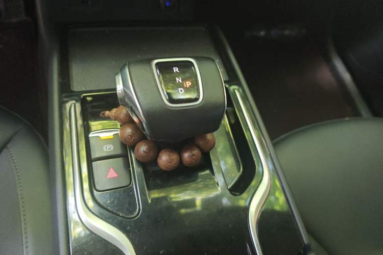 Used Hongqi E-QM5 2022 431 km Charge & Enjoy Edition Gear Lever