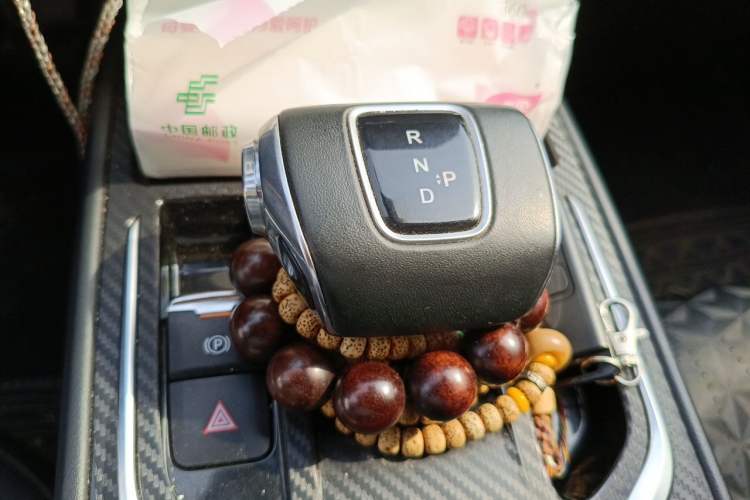 Used Hongqi E-QM5 2022 431 km Charge & Enjoy Edition Gear Lever