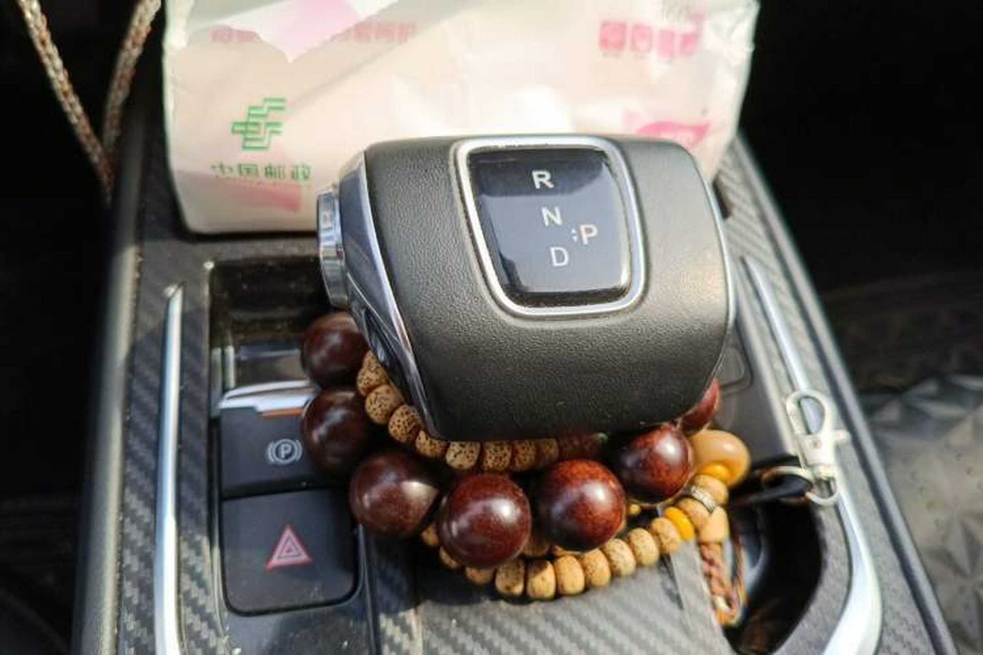 Used Hongqi E-QM5 2022 431 km Charge & Enjoy Edition Gear Lever