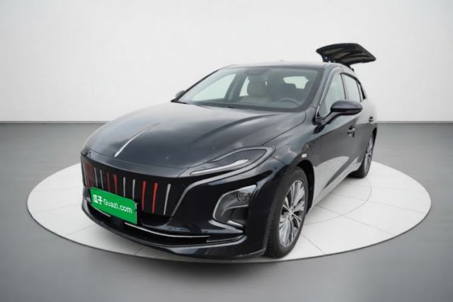 Hongqi E-QM5 2022 431 km Charge & Enjoy Edition usado