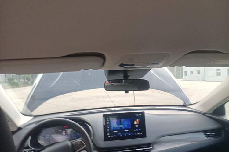 Used Hongqi E-QM5 2022 431 km Charge & Enjoy Edition Headliner