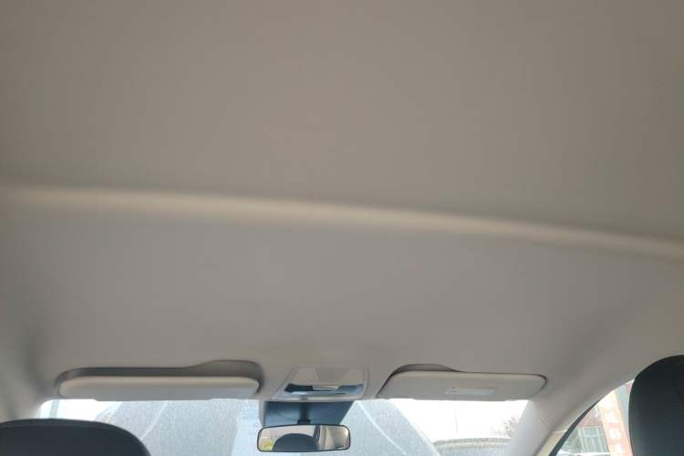 Used Hongqi E-QM5 2022 431 km Charge & Enjoy Edition Headliner